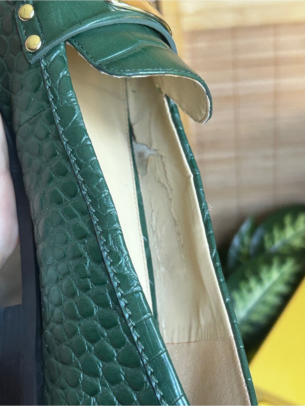 Michael Kors women’s 9 Green Croc-Embossed Leather Loafers - Picture 8 of 10